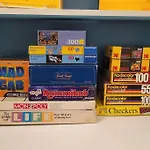 Rochester Kodak Themed 2 Bedroom Apt With Parking