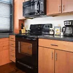 Modern Loft Style On Monroe By Dwtn & Park Ave