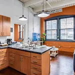 Ny Style Centric Loft W/ Kingbed
