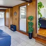{Hot Tub In Ranch} Mins To Airport/Uofr/Strng/Dwtn