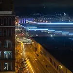 King Bed W/ Panoramic Views Of Dt!