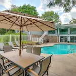 Spacious Rochester Home With Heated Pool And Hot Tub!