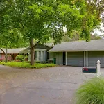 Spacious Rochester Home With Heated Pool And Hot Tub!
