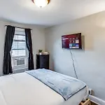 3Br Home With In-Unit Laundry, Parking, Sound Bar