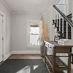 Beautiful One Bed In Lovely Park Ave Neighborhood