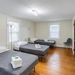 Charming Steps To Strong Uofr Near Airport Downtown Rit