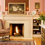 A B&B At The Edward Harris House Inn