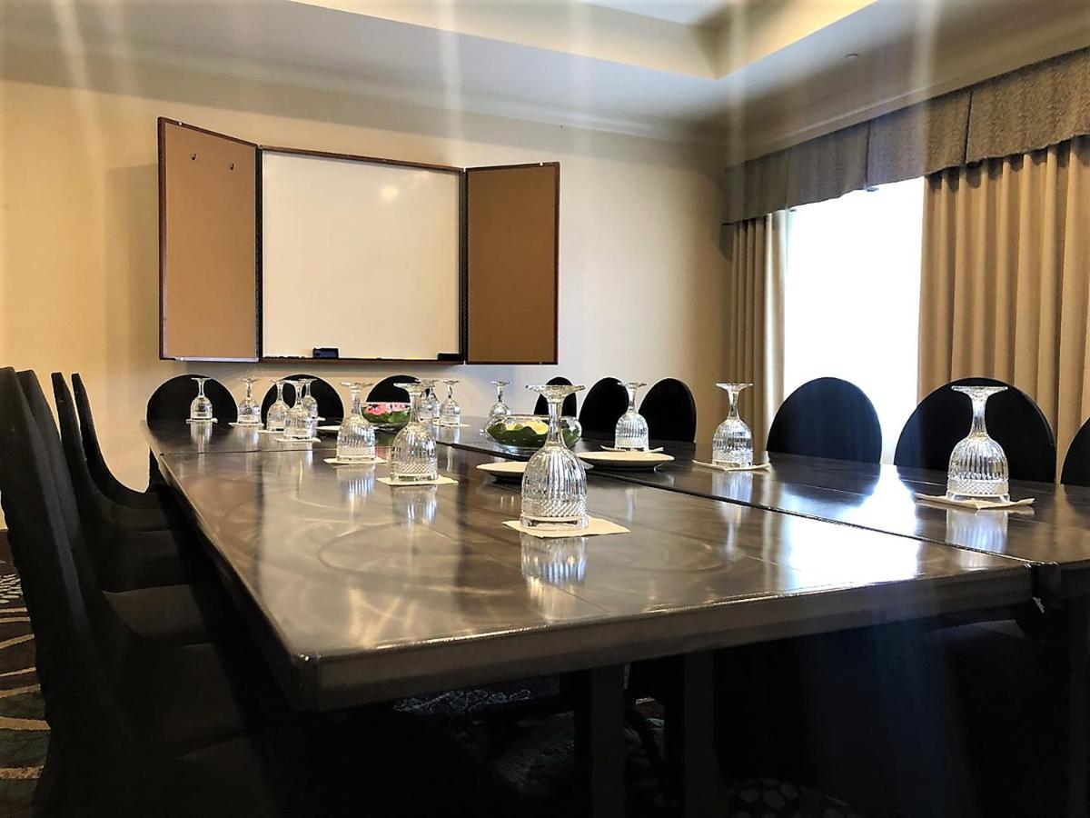 Staybridge By Ihg Hotel 3*