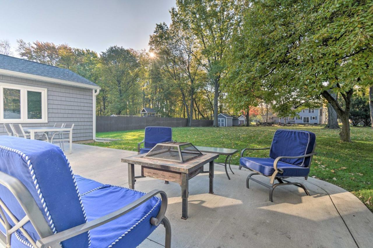 House With Fire Pit, Grill And Patio! Rochester