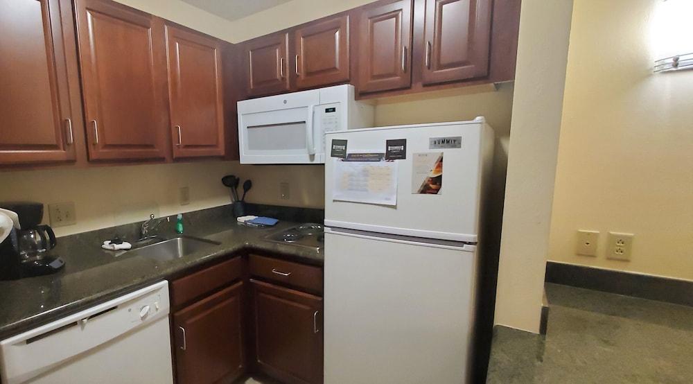 Staybridge By Ihg Hotel Rochester