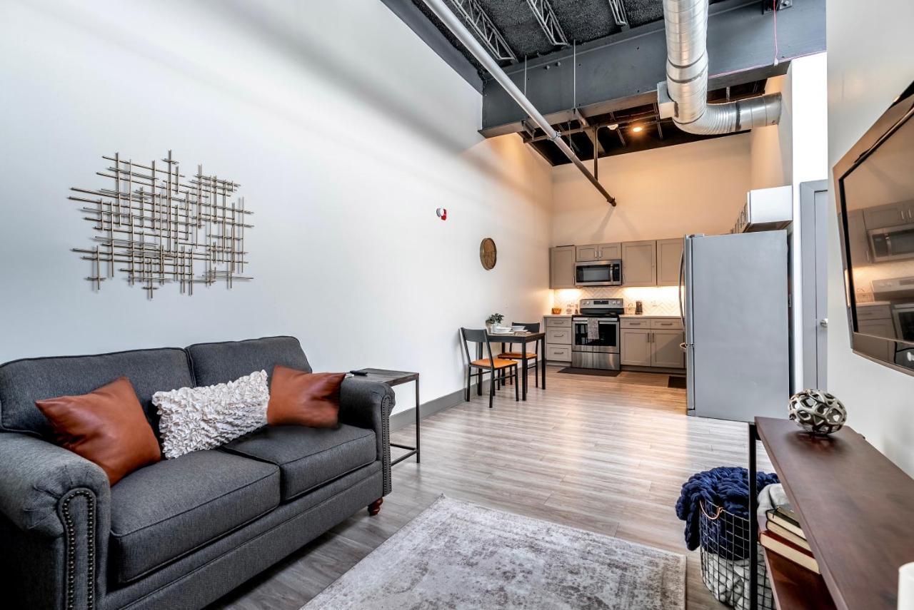 Lofted Living - Beautiful Luxury Loft In The Heart Of Roc Apartment Rochester