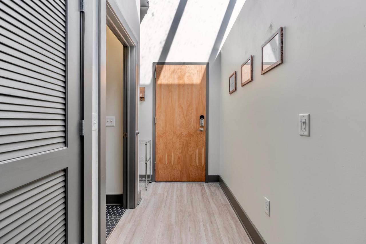 Apartment Lofted Living - Beautiful Luxury Loft In The Heart Of Roc Rochester