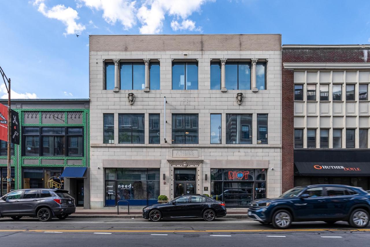 Apartment Lofted Living - Beautiful Luxury Loft In The Heart Of Roc Rochester