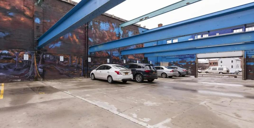 Lofted Living - Beautiful Luxury Loft In The Heart Of Roc Apartment *