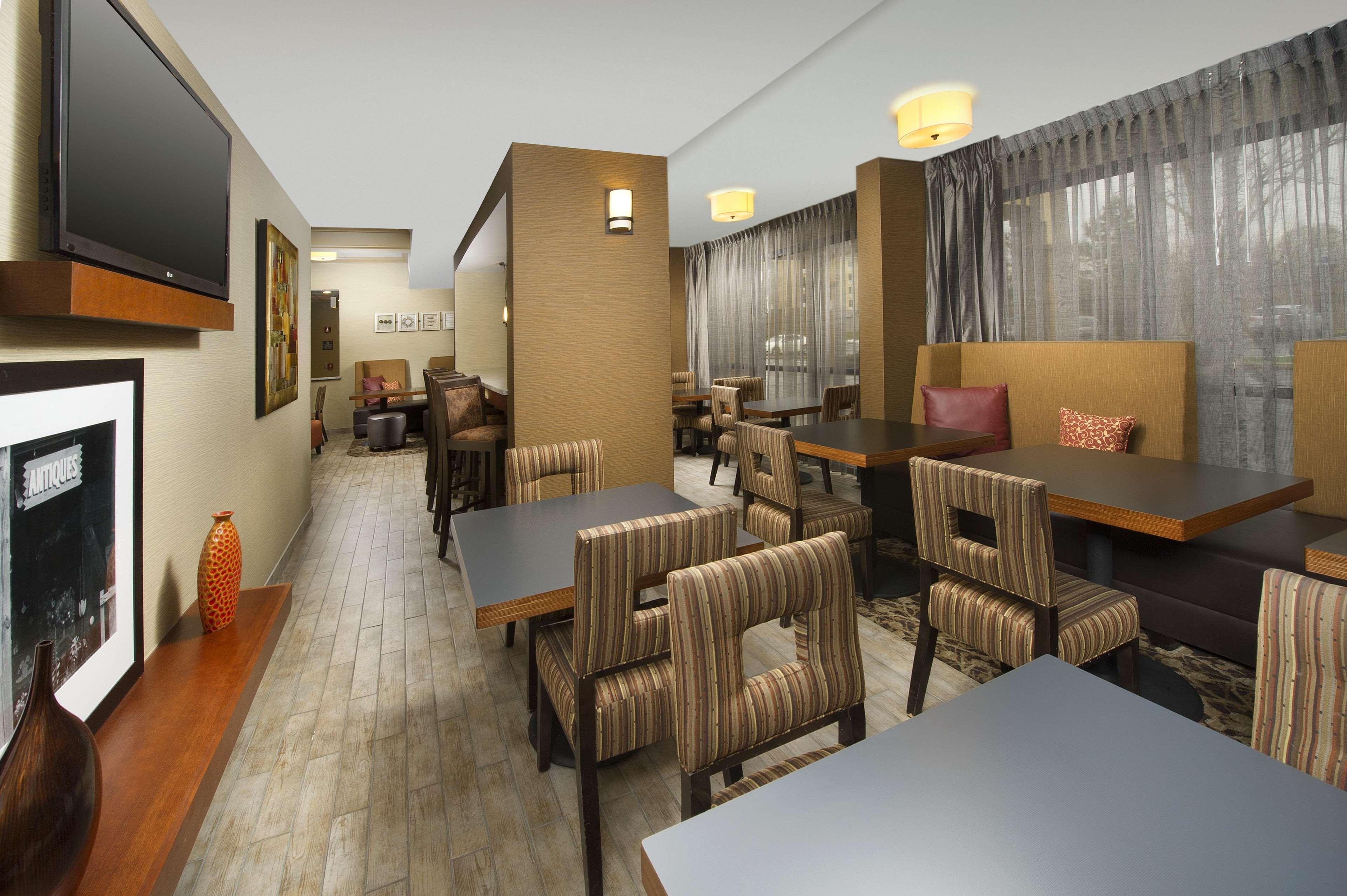 Hampton Greece Hotel Rochester