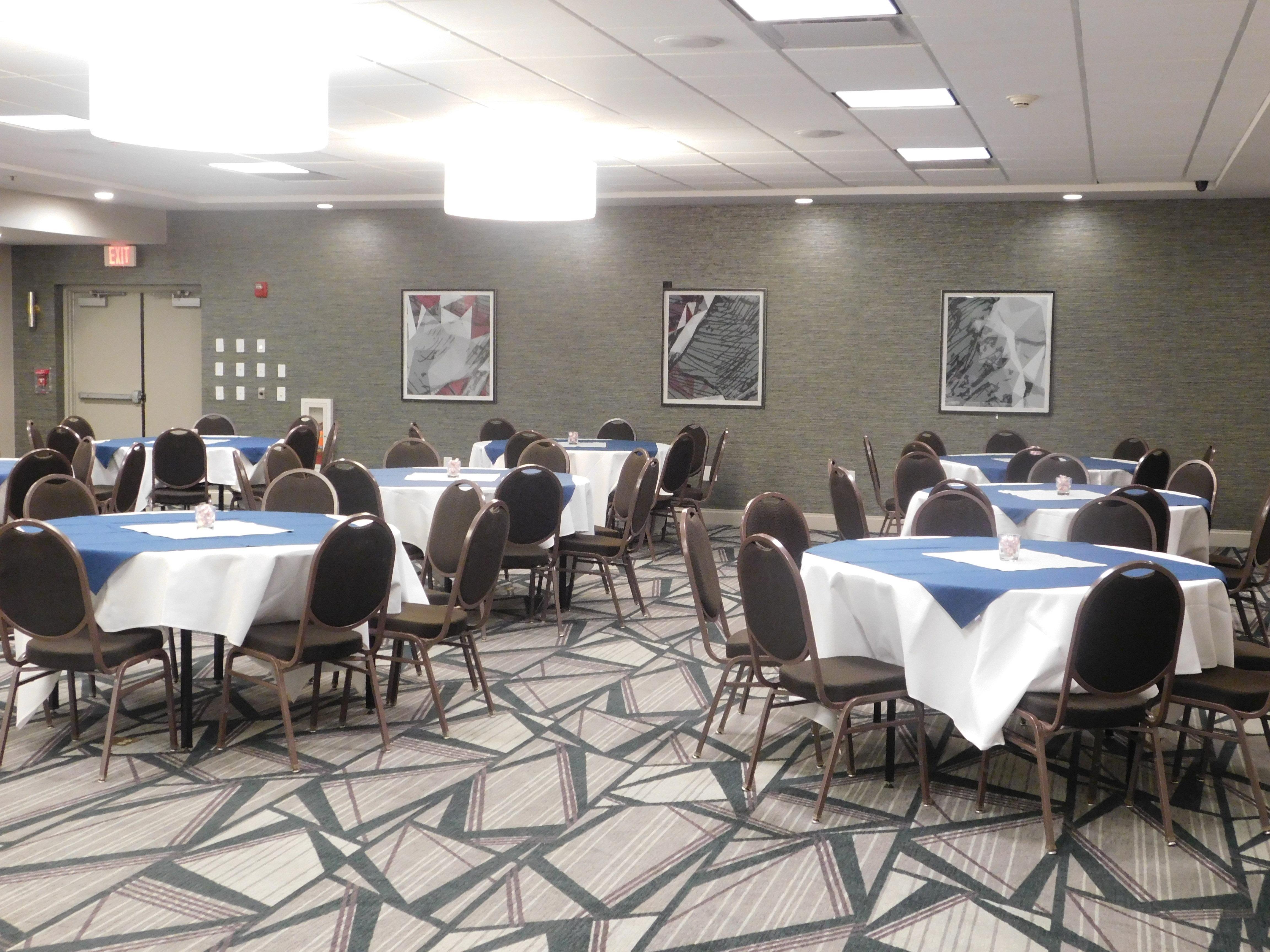 & - Marketplace By Ihg 3* Rochester