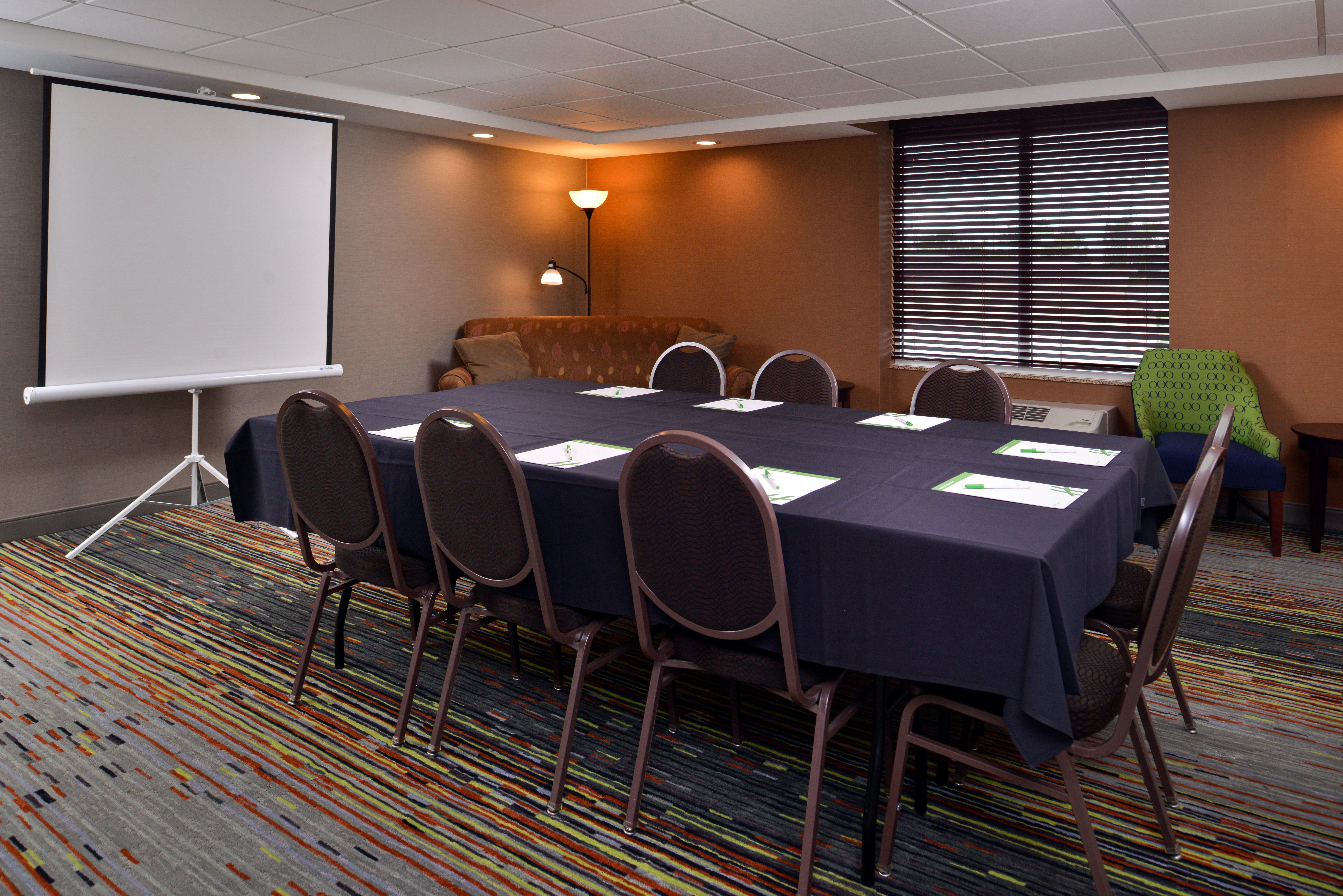 & - Marketplace By Ihg Rochester