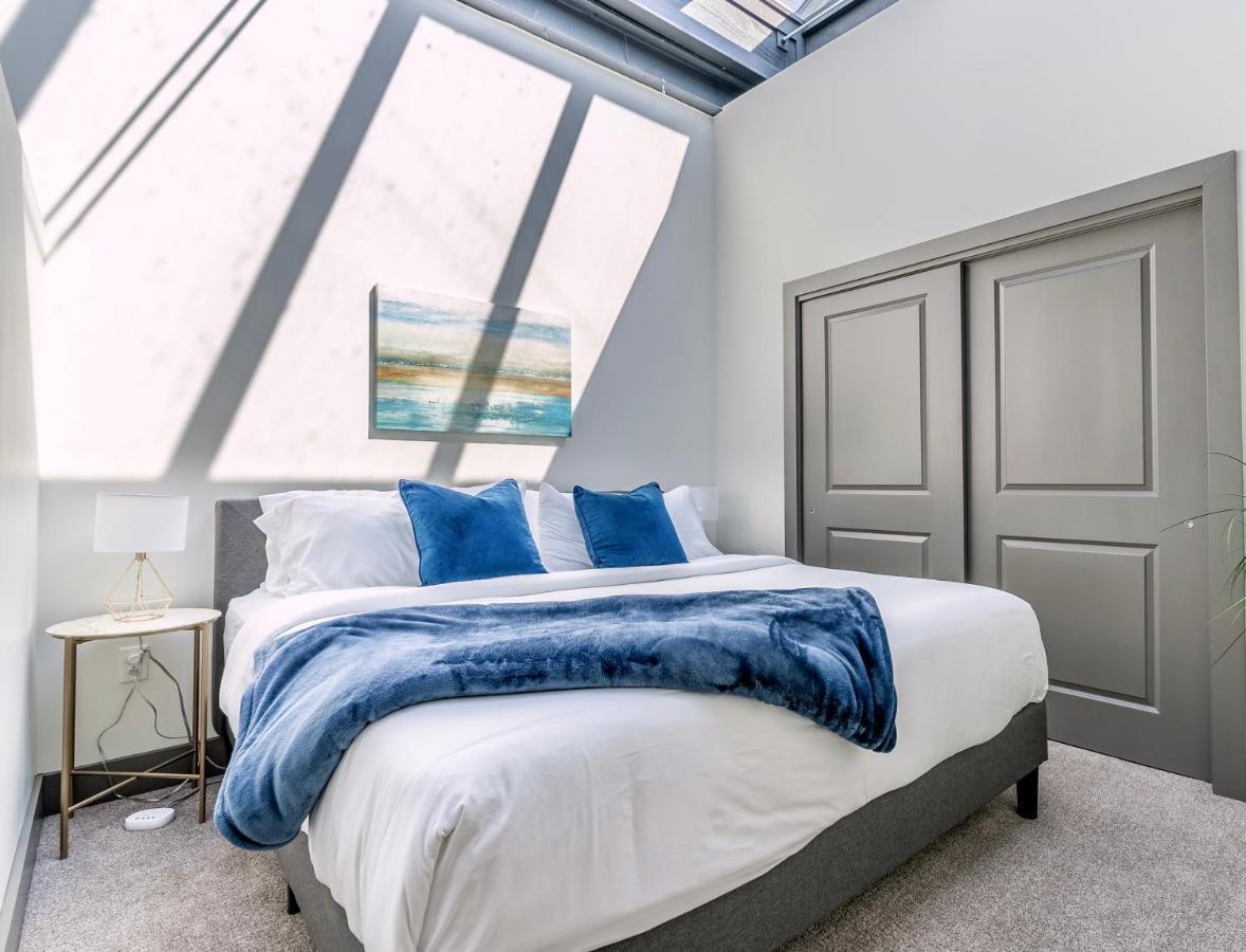 Lofted Living - Beautiful Luxury Loft In The Heart Of Roc