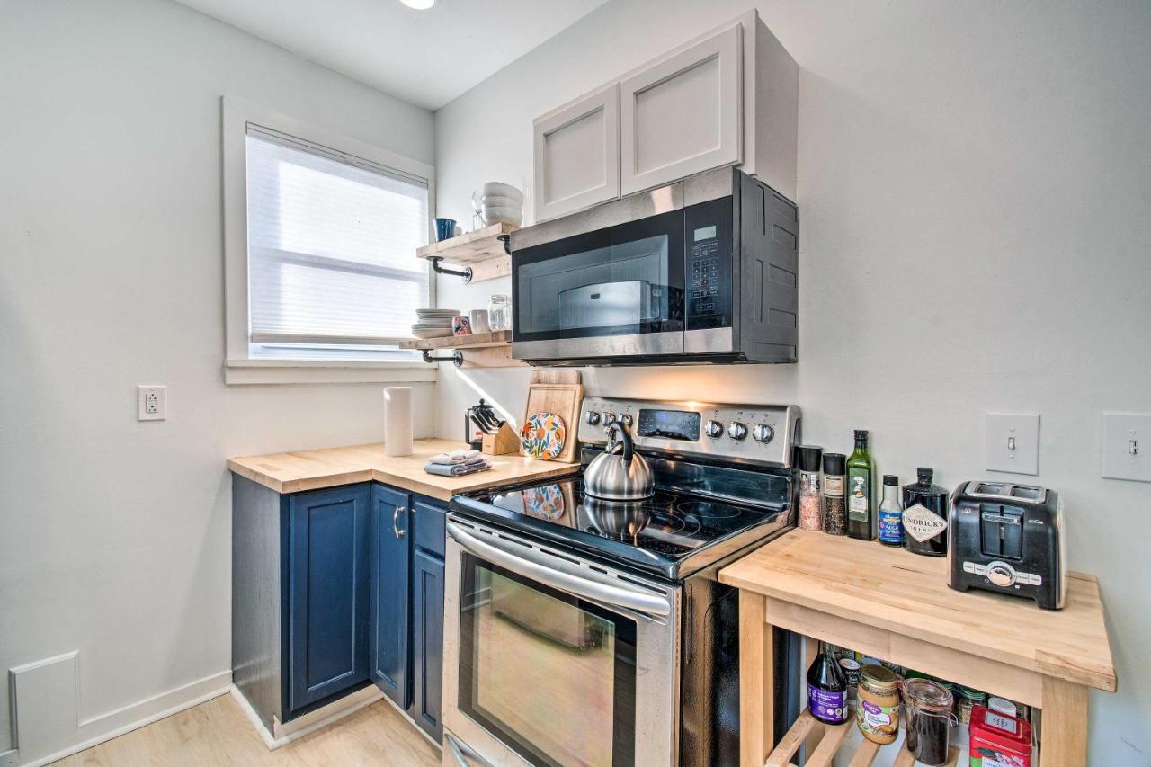 Cozy Gem Patio, Downtown Location! * Rochester