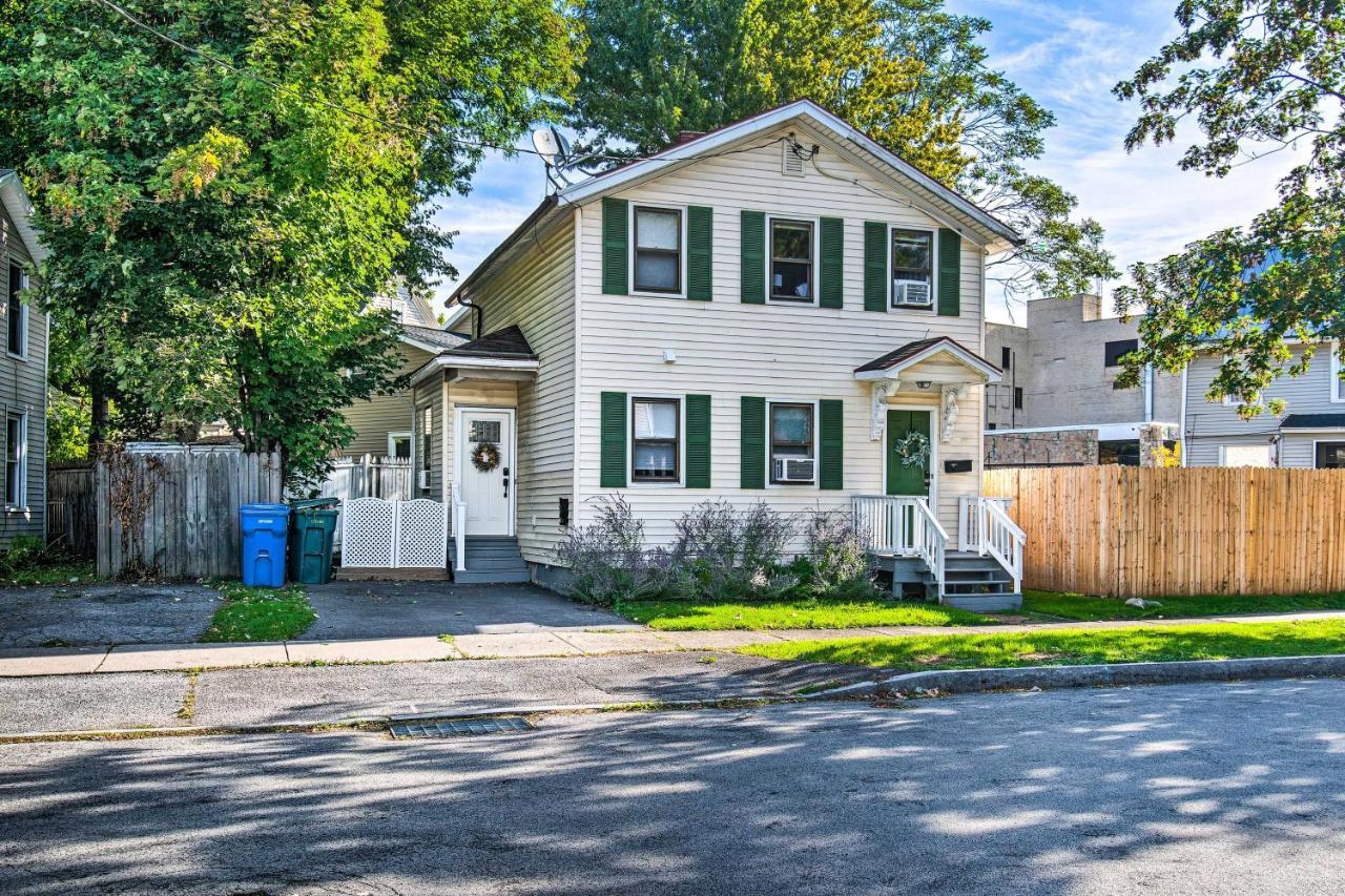 Apartment Cozy Gem Patio, Downtown Location! *