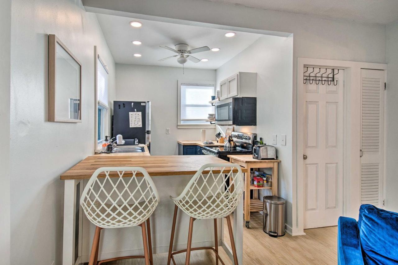 Cozy Gem Patio, Downtown Location! Apartment Rochester