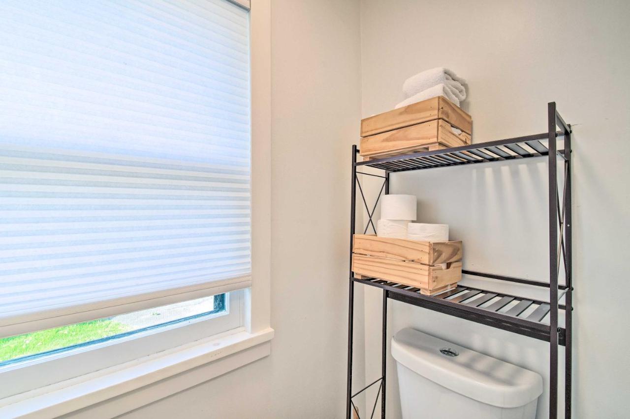 Cozy Gem Patio, Downtown Location!