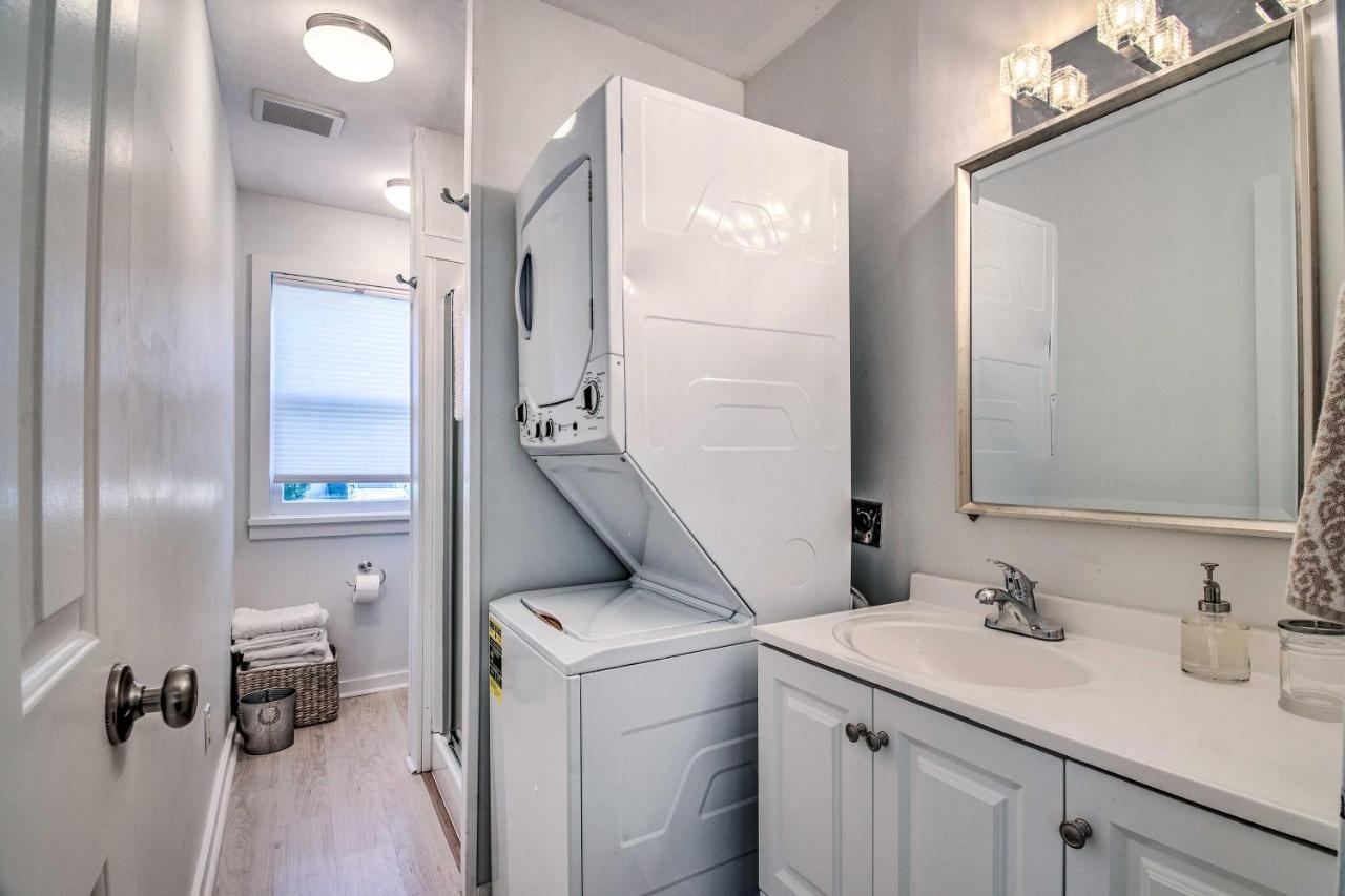 Cozy Gem Patio, Downtown Location! Apartment Rochester