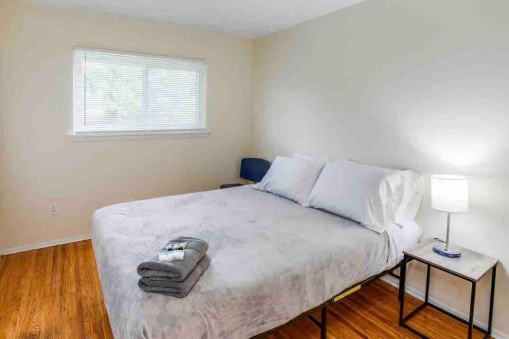 Amazing Ranch Mins Away From Airprt/rit/dwtn/uofr Rochester