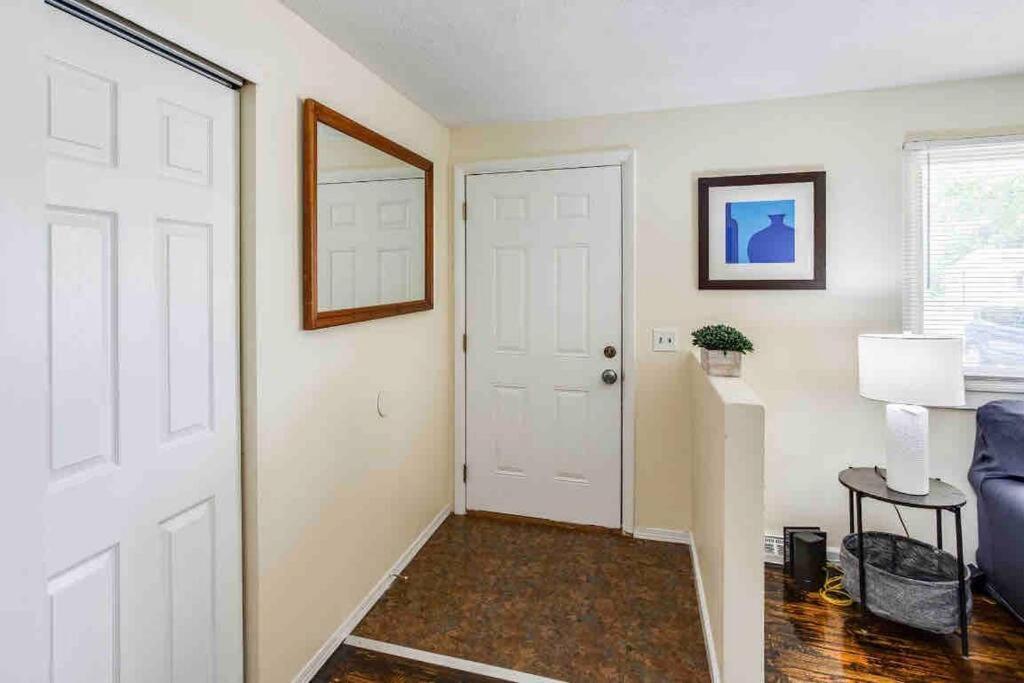 Stunning Ranch Mins From Rit/airport/u Of R/dwtn Rochester