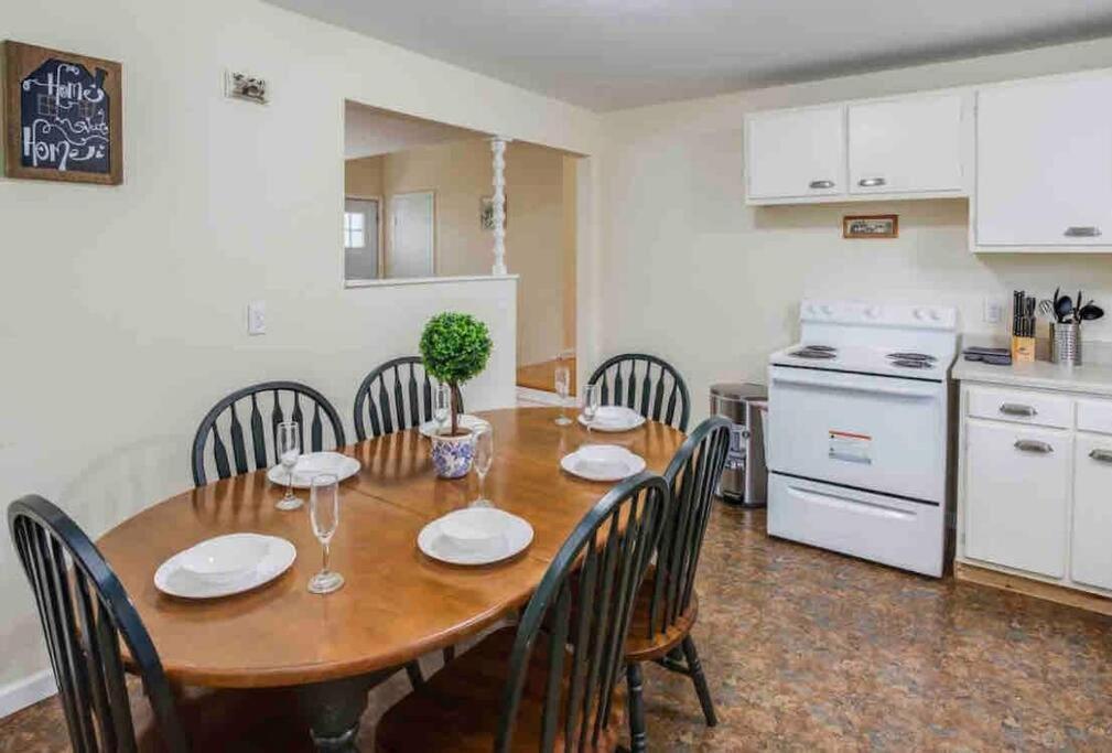 Apartment Amazing Ranch Mins Away From Airprt/rit/dwtn/uofr *