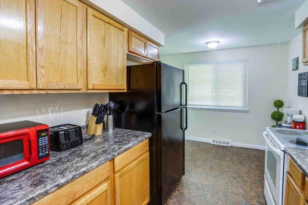 Apartment Stunning Ranch Mins From Rit/airport/u Of R/dwtn