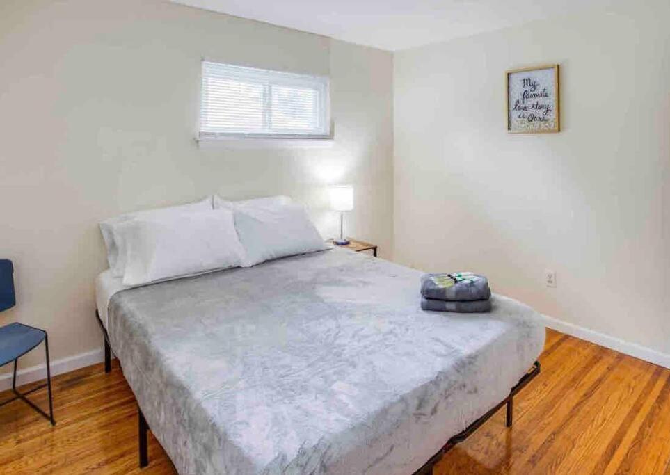 Amazing Ranch Mins Away From Airprt/rit/dwtn/uofr Apartment Rochester