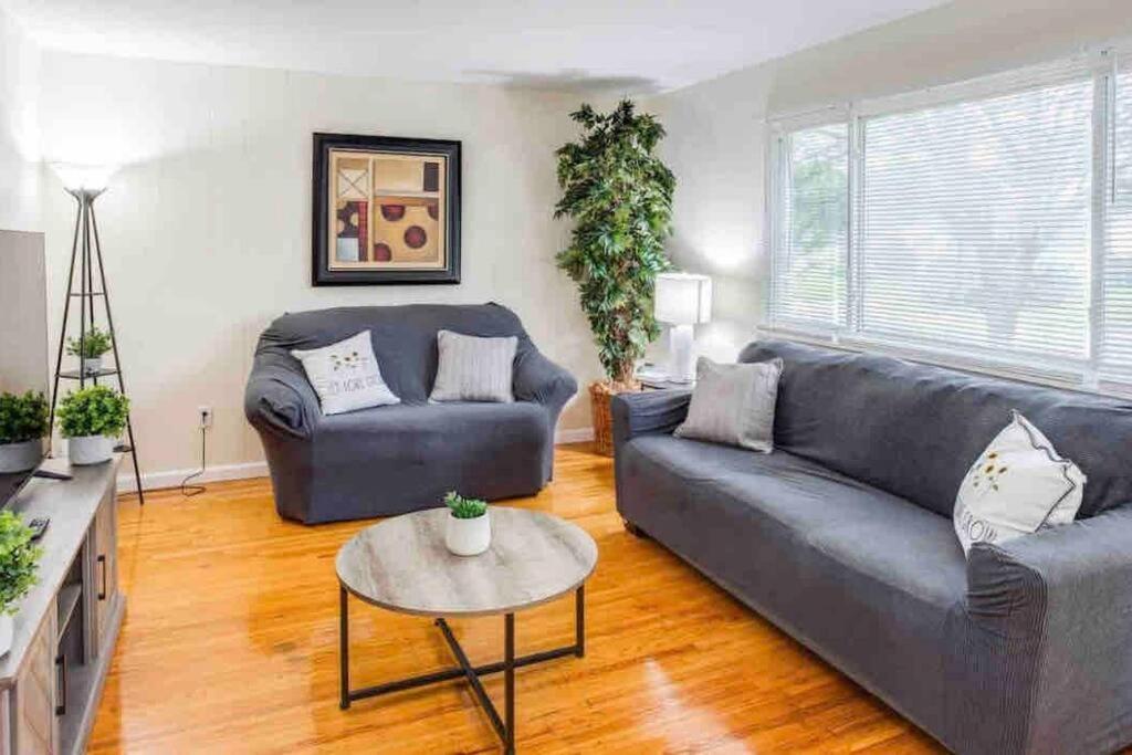 Amazing Ranch Mins Away From Airprt/rit/dwtn/uofr Rochester