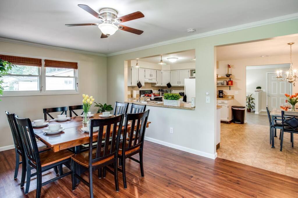 {quiet Suburban Ranch Hot Tub} Mins Arpt/rit/dwnt Apartment