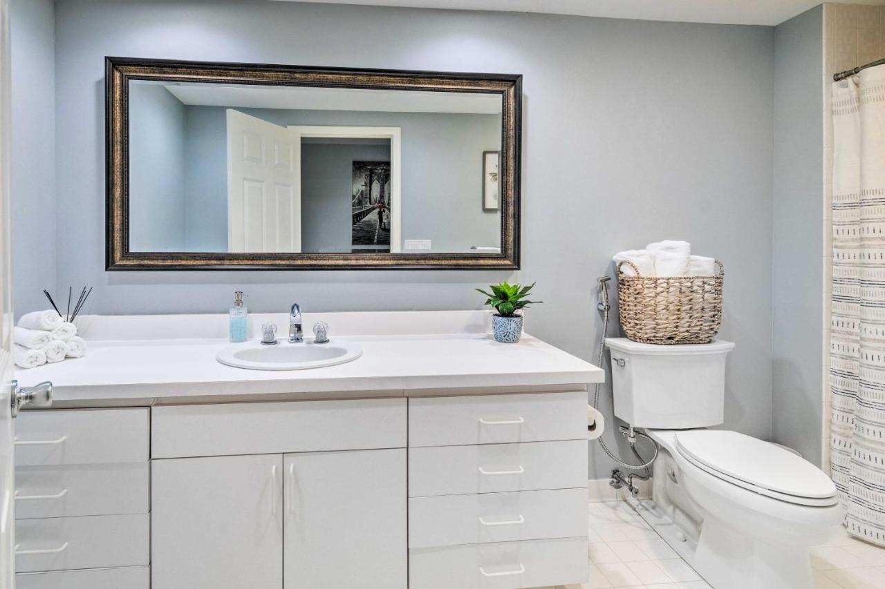 Spacious With Heated Pool And Hot Tub! * Rochester