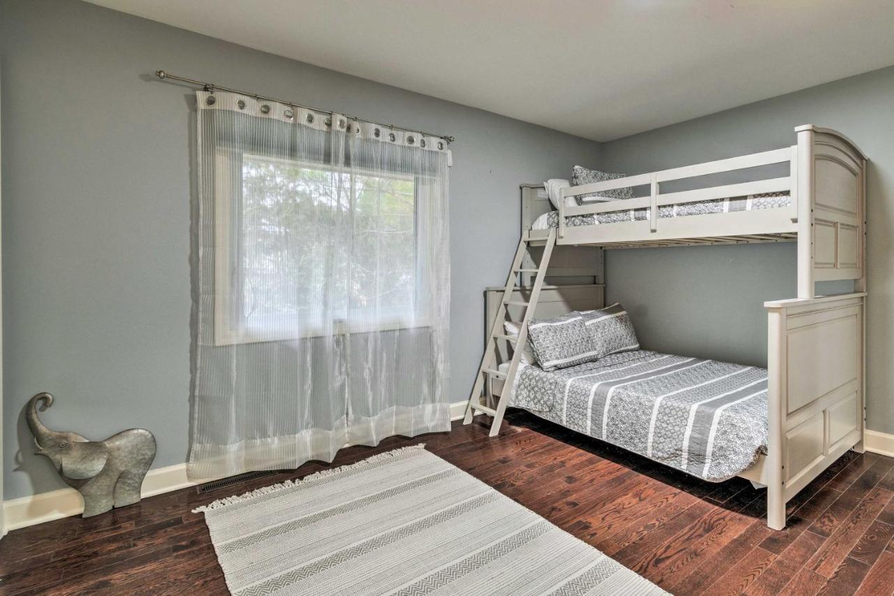 Spacious With Heated Pool And Hot Tub!