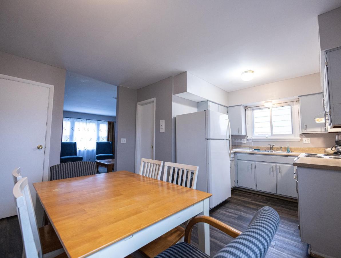Holiday home Cheerful With Free Parking And Wifi *