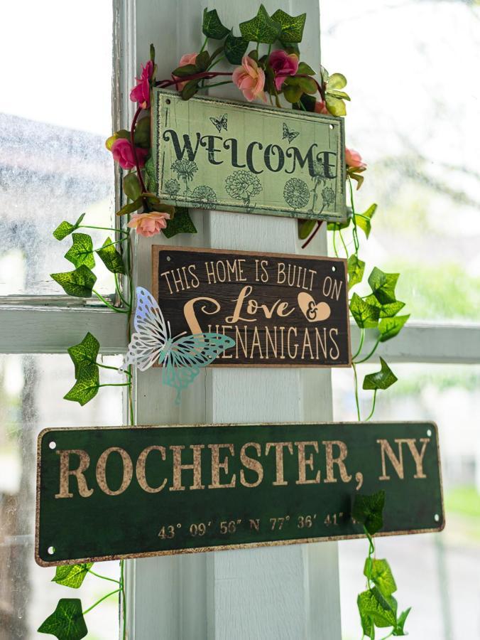 King Bed-full Kitchen-self Check-in-parking-uofr Holiday home Rochester