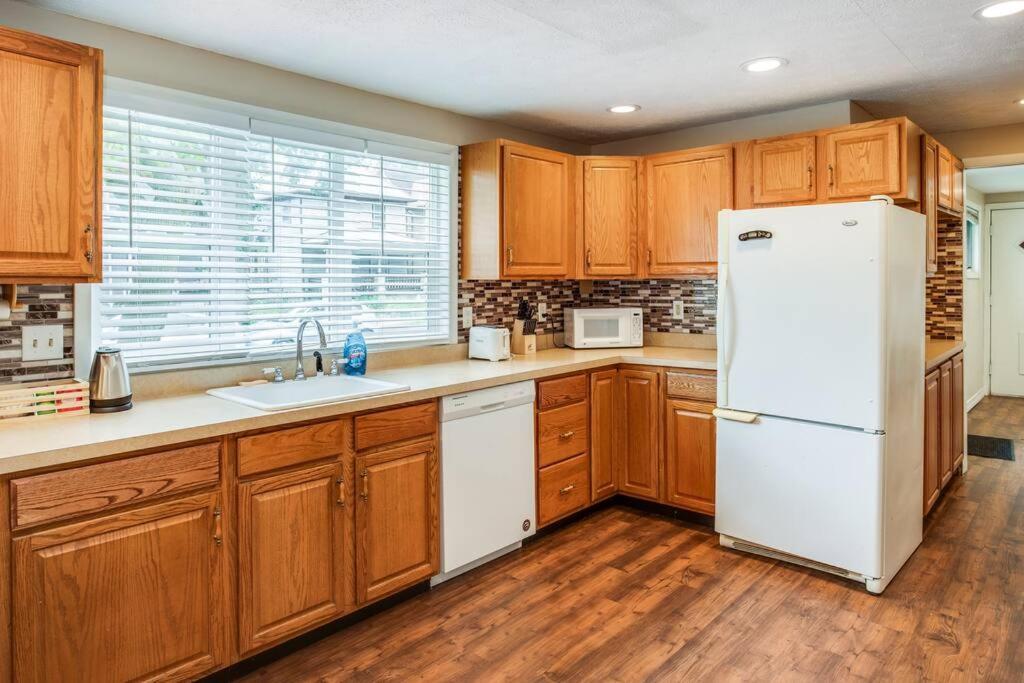 Holiday home Centric Ranch In The South Ave By Dwtn/uofr/arpt