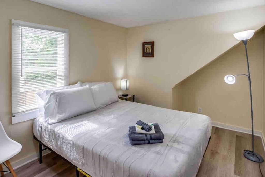 Holiday home ~cozy Home~ Steps To Rit By Uofr/airport/dwtn W/ac Rochester