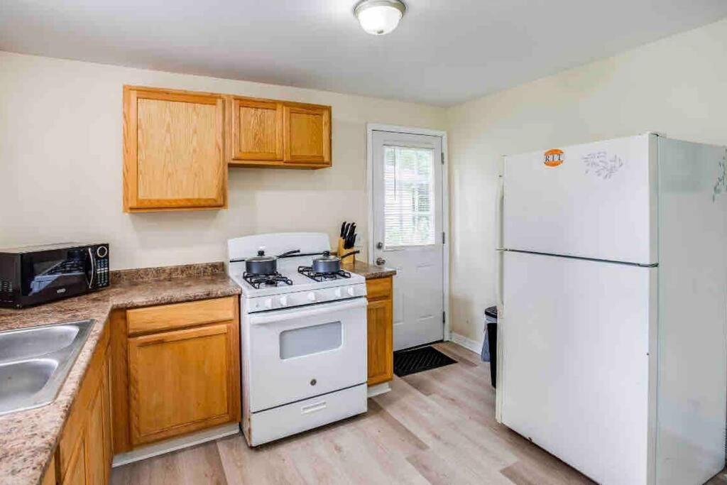 ~cozy Home~ Steps To Rit By Uofr/airport/dwtn W/ac Holiday home Rochester