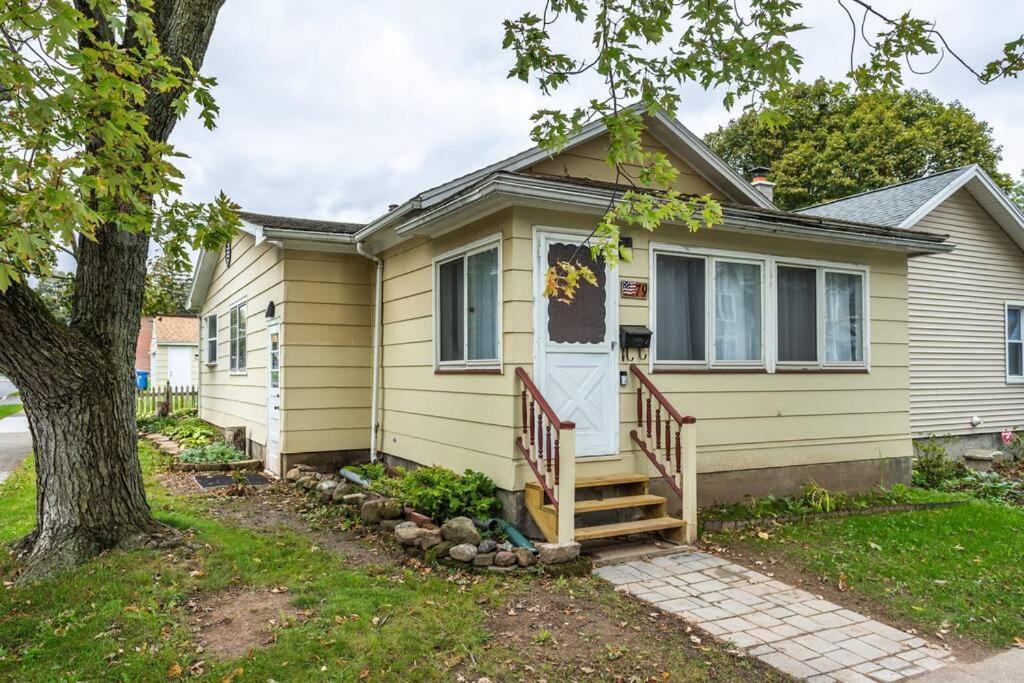 Centric Ranch In The South Ave By Dwtn/uofr/arpt * Rochester
