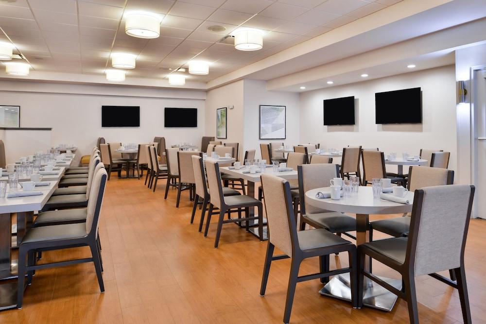 & - Marketplace By Ihg Rochester