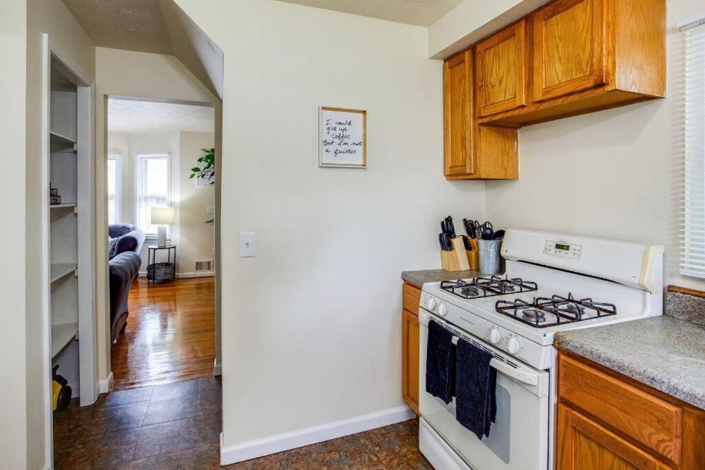 Marvelous Colonial Mins To Uofr/airpt Holiday home Rochester