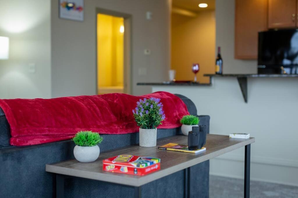 Apartment King Bed W/ Panoramic Views Of Dt!