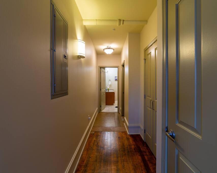 Apartment King Bed W/ Panoramic Views Of Dt! *