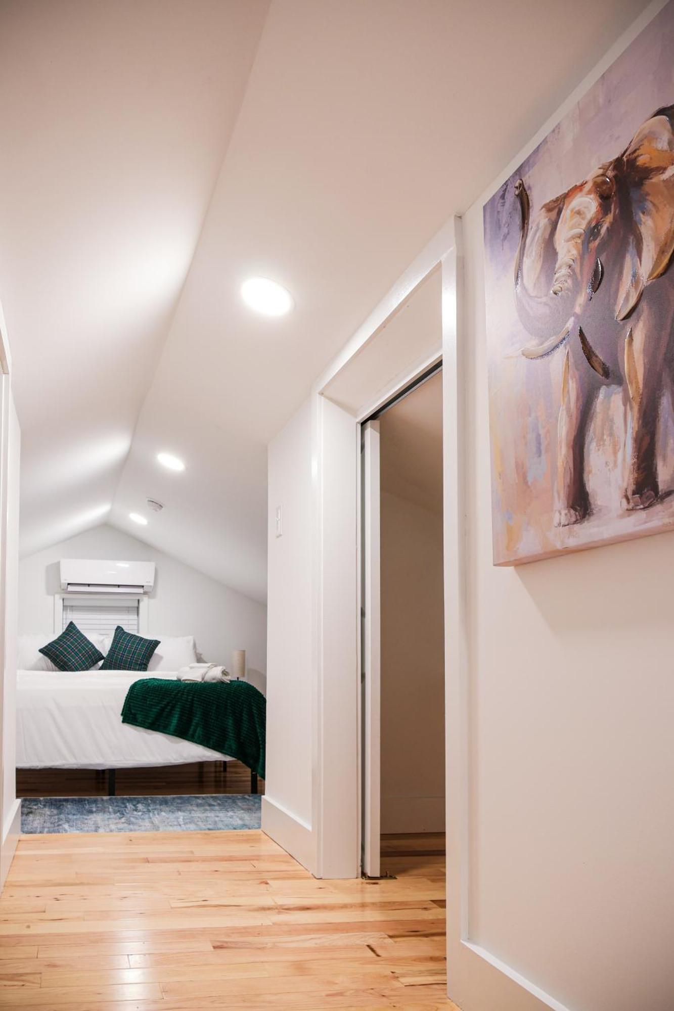 1bed-equippedkitchendttvhighfalls-wifi Apartment *