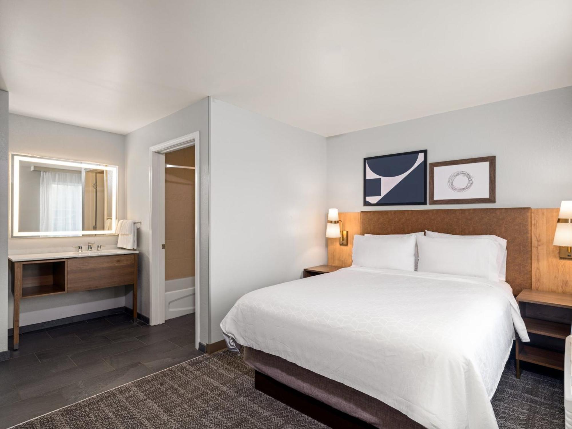 Staybridge By Ihg 3*