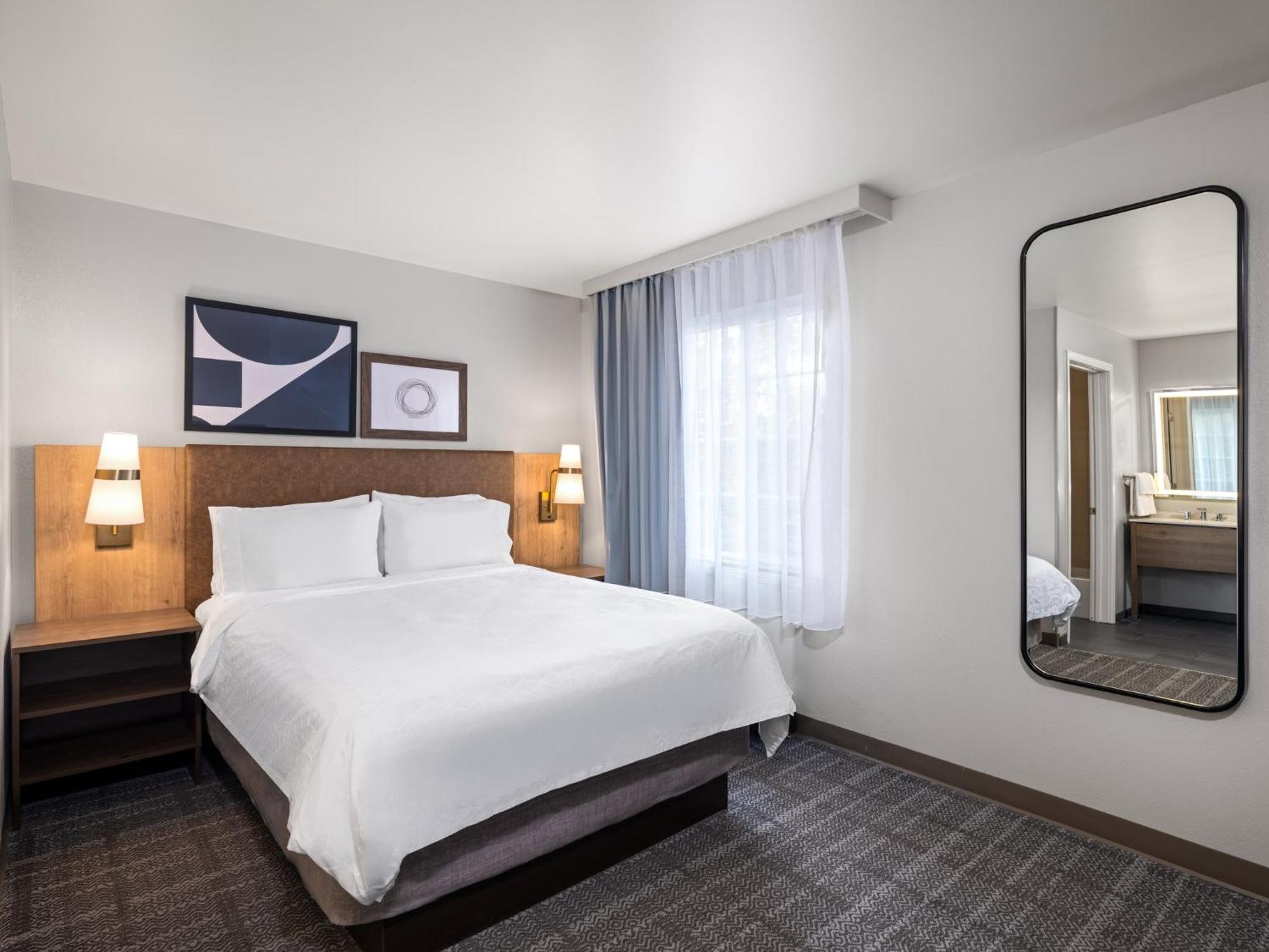 Staybridge By Ihg Hotel Rochester