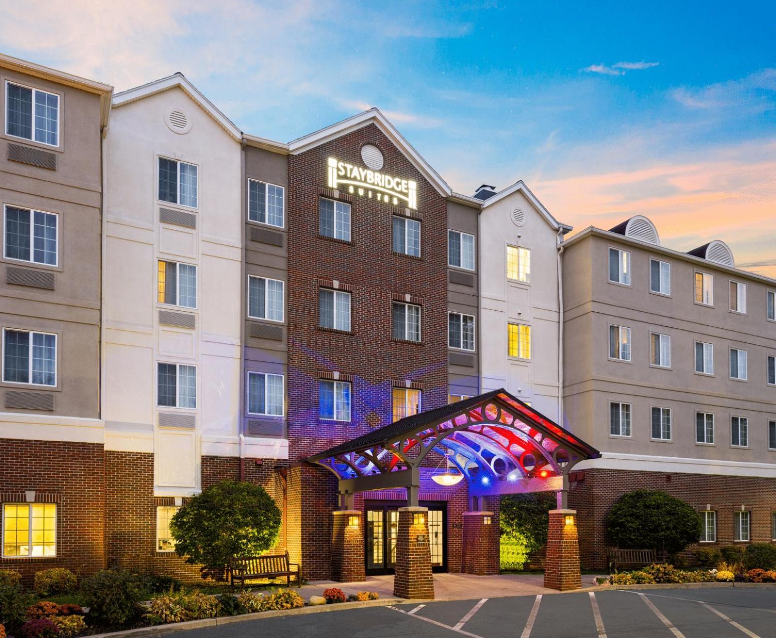Staybridge By Ihg 3*